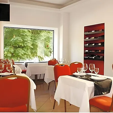 Residencial Imperial Hotel 3*