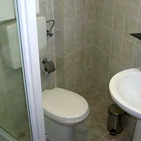 Residencial Imperial Hotel